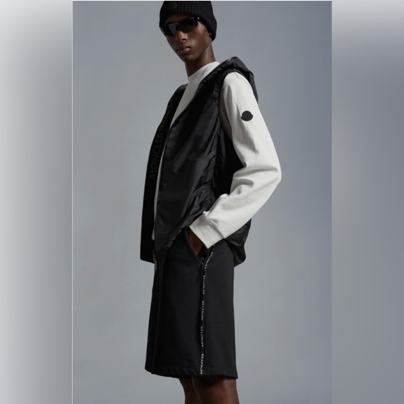 Moncler Men Bermuda Cotton Sweat Shorts Black New - Picture 1 of 6